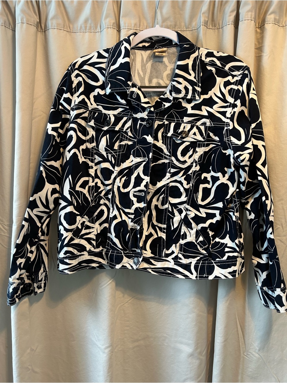 Covington Black and White Abstract Pattern Jacket
